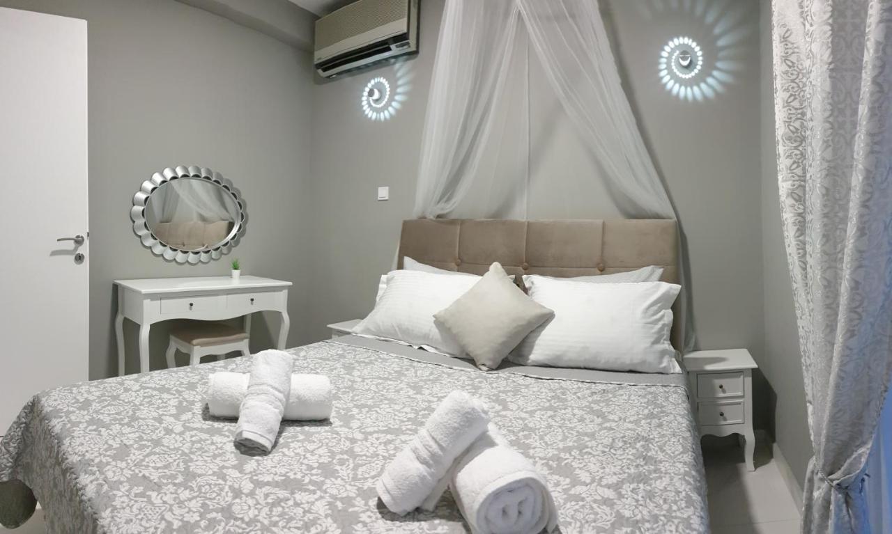 Diamond Lux Apartment PalaiónTsiflíkion Exterior foto